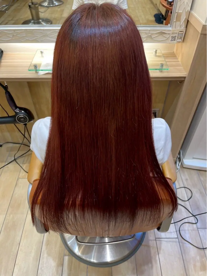 ロング カラー ヘアカラー トリートメント 平久保 唯那のヘアスタイル