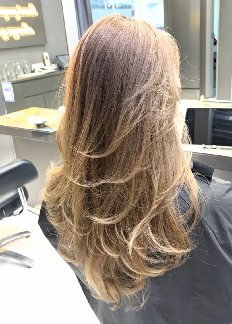ロング レイヤーカット トリートメント ヘアカラー トリートメント Kotomi 🇺🇸💋のヘアスタイル