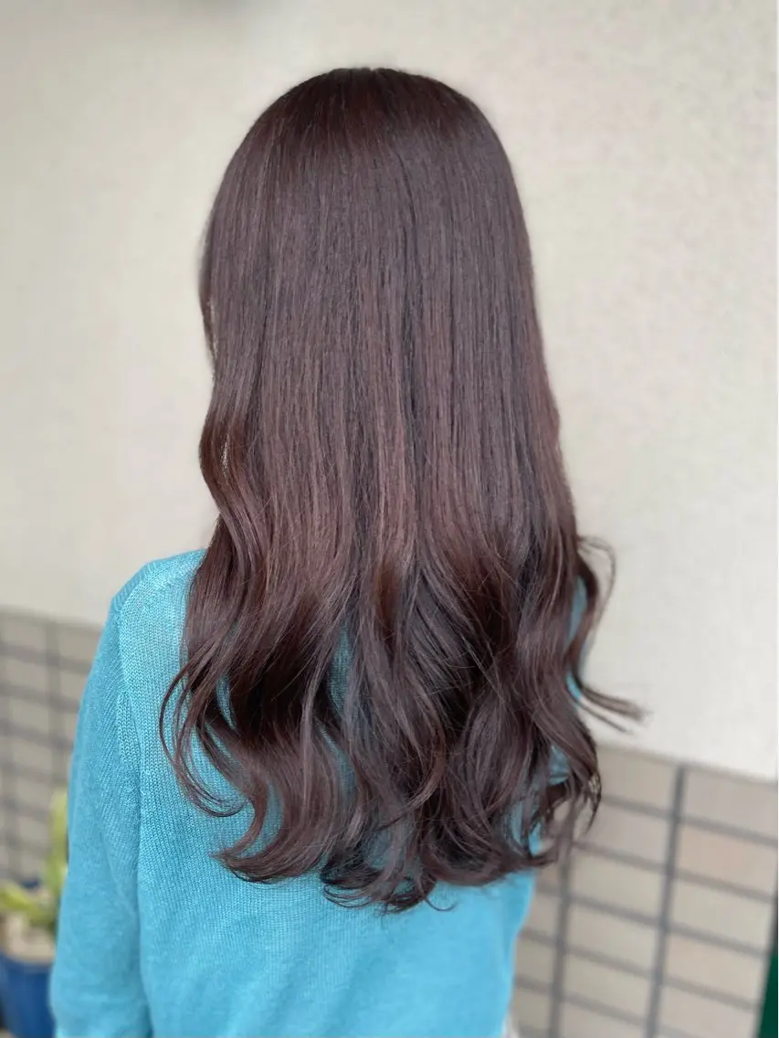 ロング カラー ブラウンカラー ラベンダーカラー ロング カット ヘアカラー トリートメント 沢田 瞳のヘアスタイル