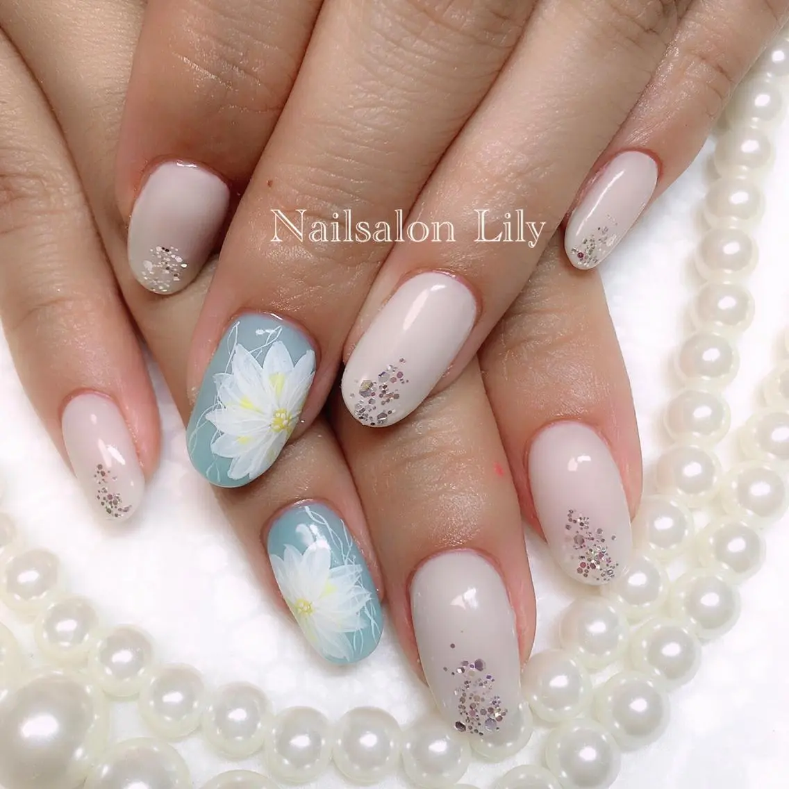 ネイル フラワーネイル Lily*nail 🌻Mii🌻のネイルデザイン