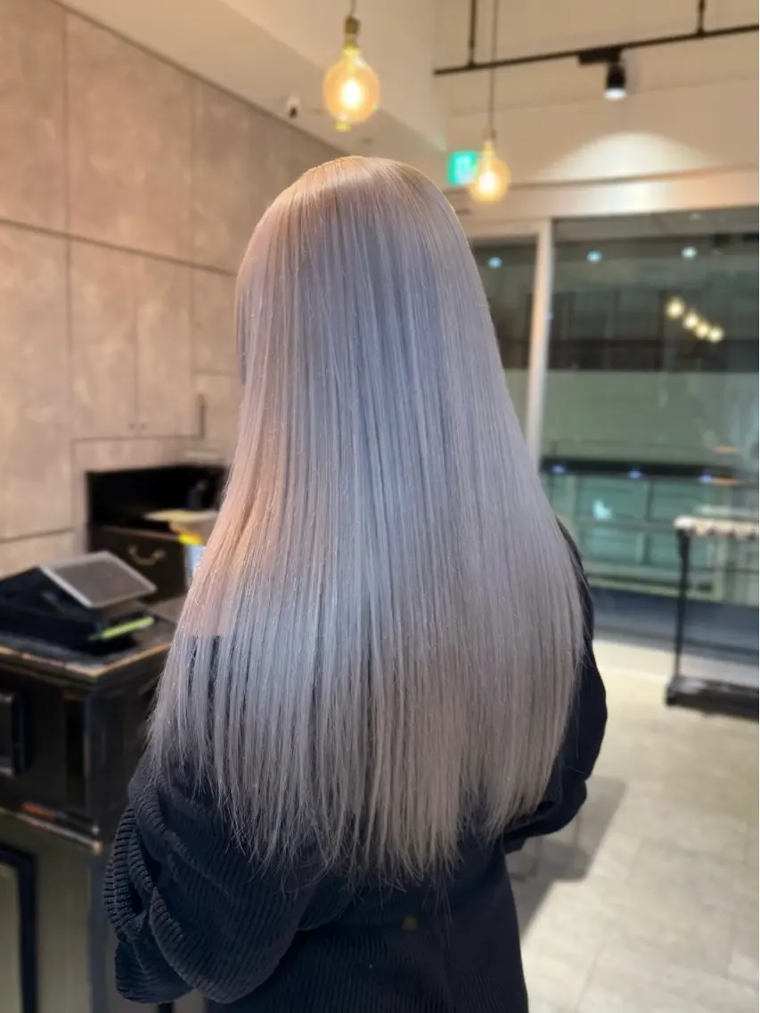 ロング カラー 🎀ハイトーン・艶 カラー HANA🎀のヘアスタイル