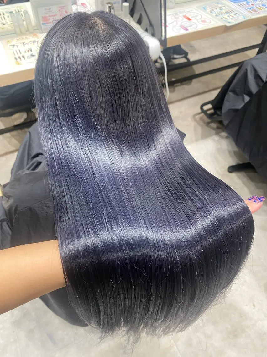 ロング 🌸cocomi🌸 透明感カラー🩶パリのヘアスタイル