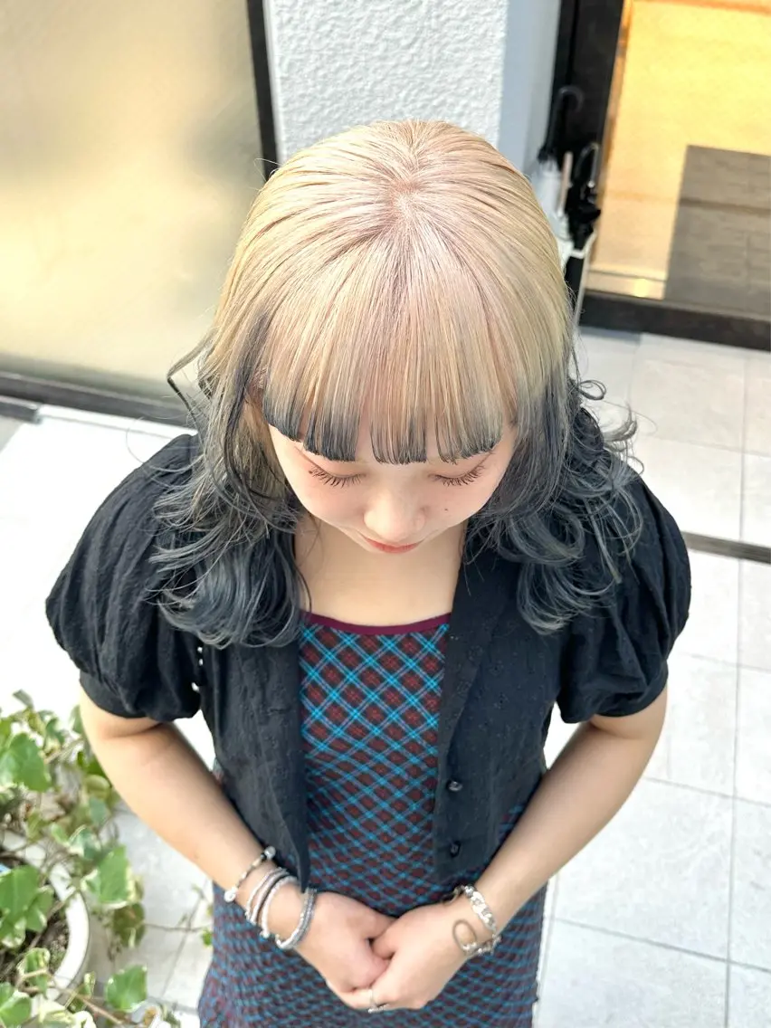 セミロング カラー ササキカズマ〻透明感 〻色落ち〻赤み消しのヘアスタイル