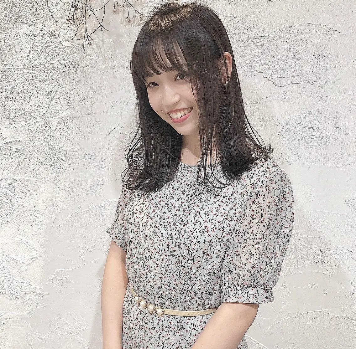 セミロング カラー 透明感カラー シルバー 圧倒的透明感カラー nana🦕のヘアスタイル