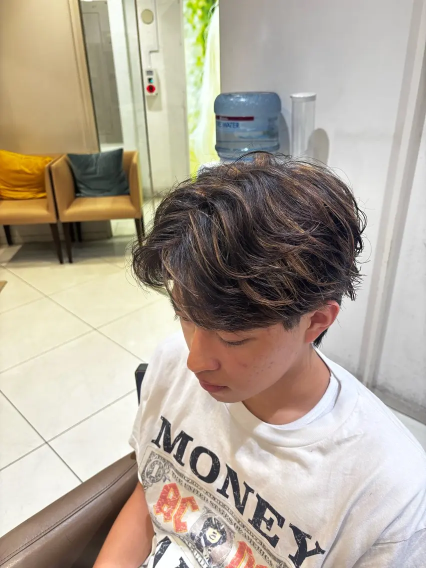 メンズ メンズパーマ カット ヘアカラー Ash元住吉 クサカハルトのヘアスタイル
