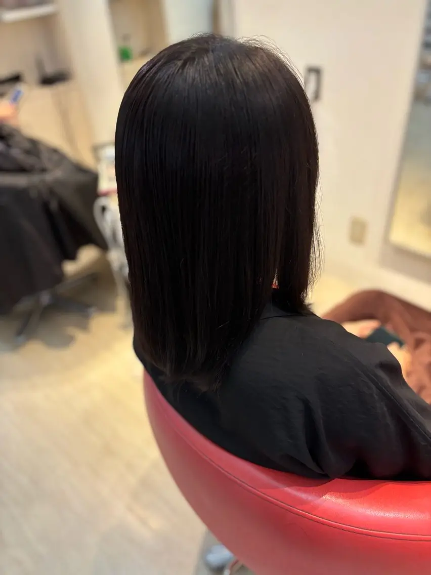 セミロング カット lachiq R+ カイトのヘアスタイル
