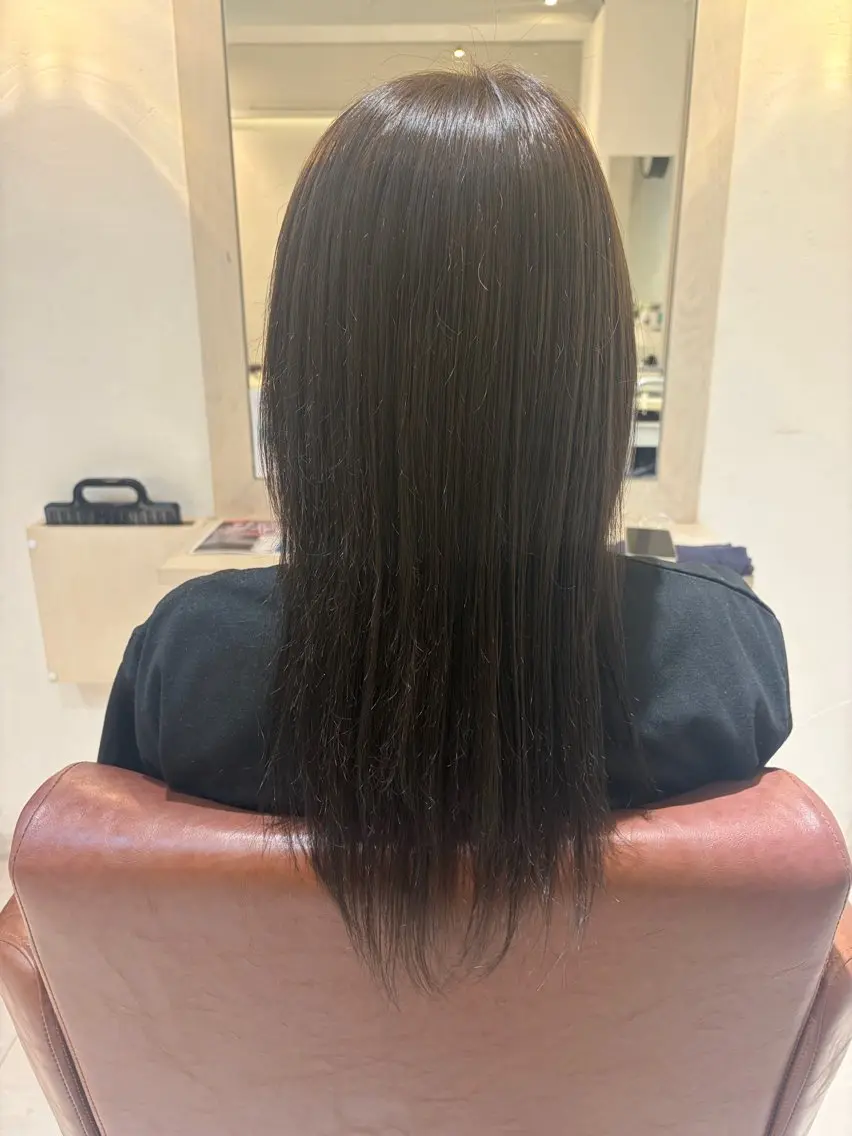 カラー ヘアカラー 東 紅羽のヘアスタイル