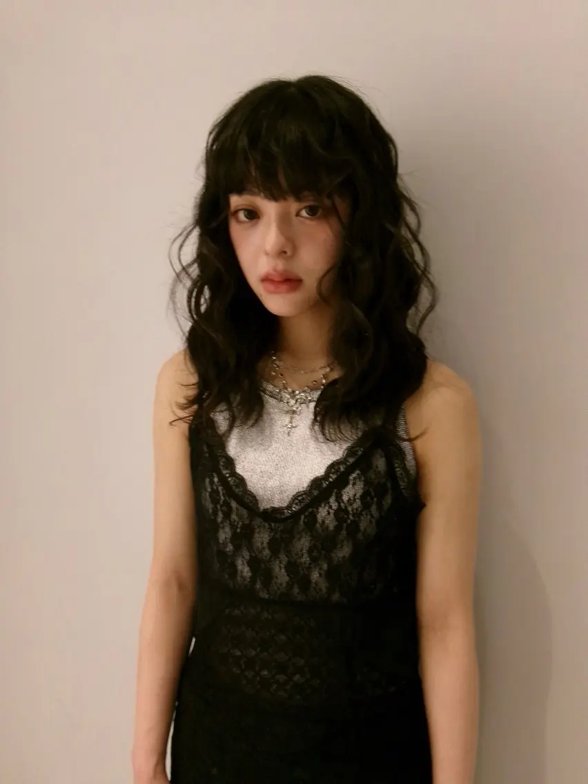 ミディアム カラー 上野 愛花のヘアスタイル