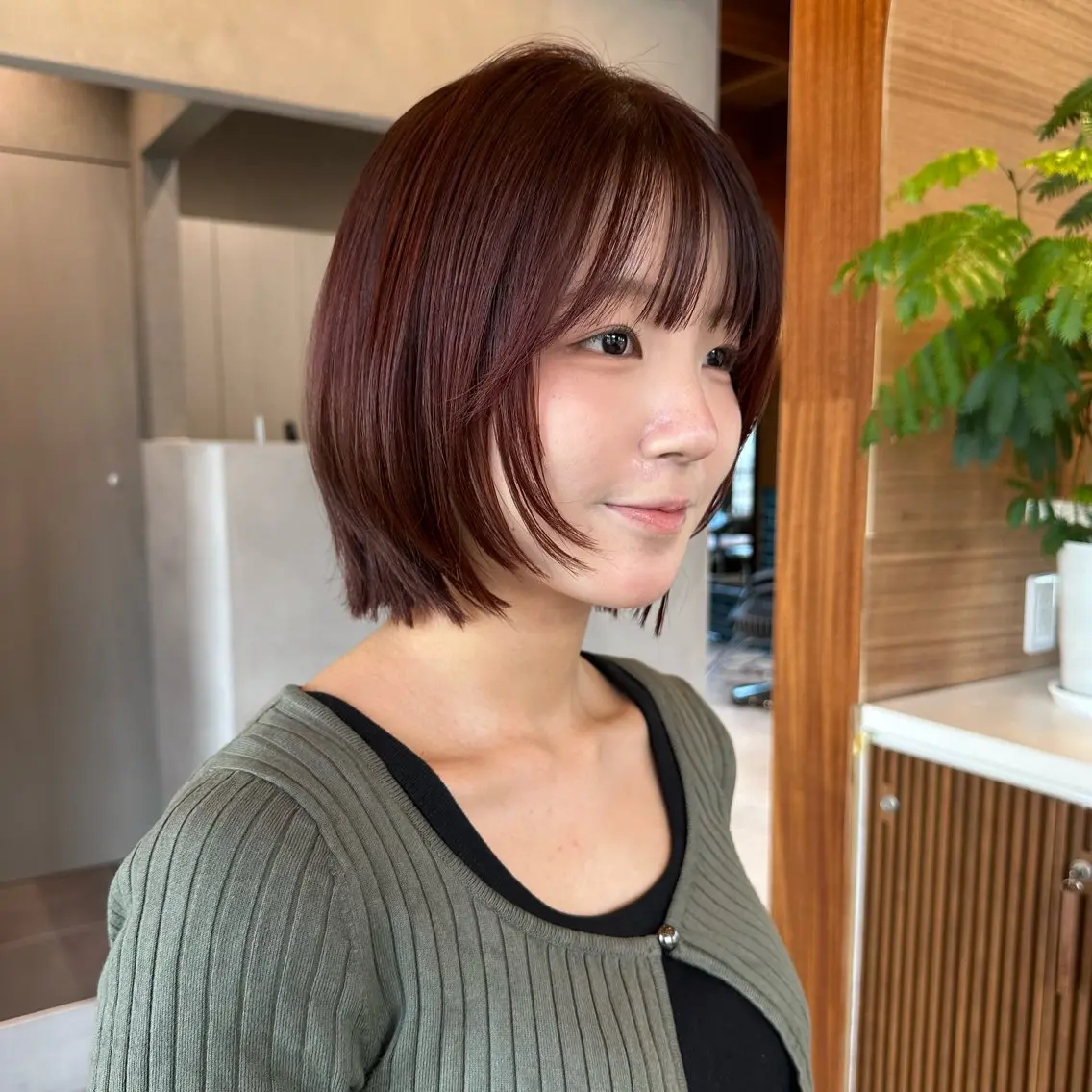 ミディアム カット ヘアカラー トリートメント ボブ/レイヤー/ 縮毛矯正/Yukiのヘアスタイル