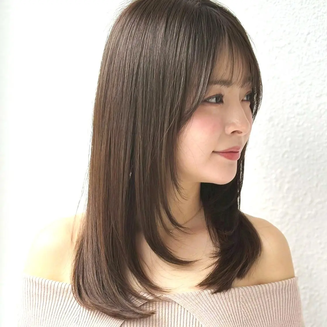 セミロング レイヤーカット／韓国 🤎きのした いちかのヘアスタイル