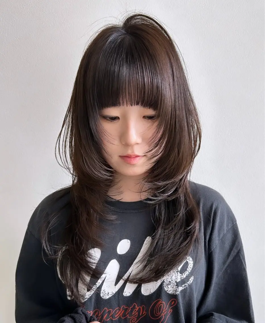 セミロング カラー ハイレイヤー レイヤーカット risako🇰🇷 韓国ヘア/レイヤーのヘアスタイル