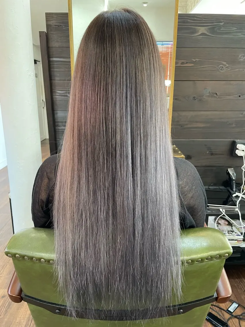 ロング カット ヘアカラー トリートメント 下林 雅明のヘアスタイル