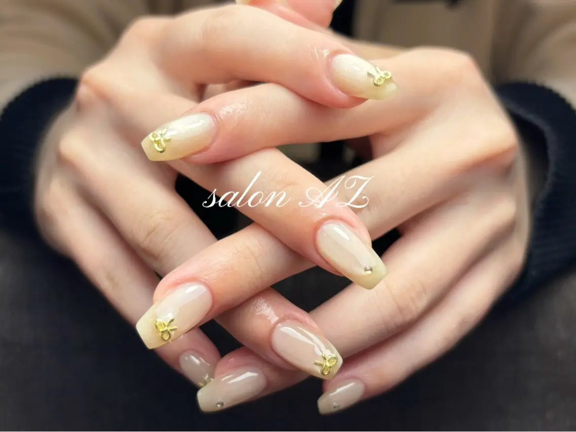 ネイル 桜ネイル 長さ出し フットネイル フレンチネイル ジェルネイル salon AZのネイルデザイン