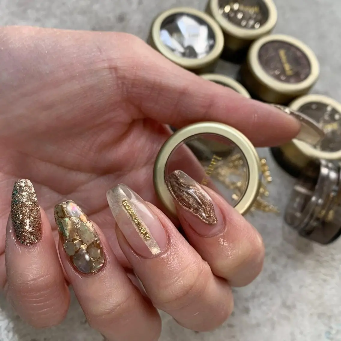 ネイル S. JEWELのネイルデザイン