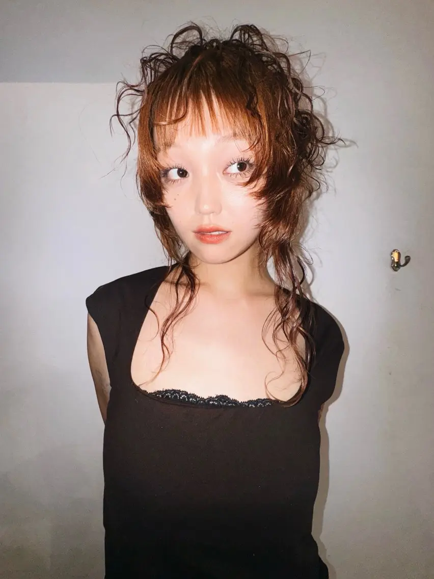 ロング パーマ ボブ 外国人風カラー ハイライト 髪質改善 レイヤーカット カット ヘアカラー スパイラルパーマ/デ ザインカット/アミのヘアスタイル
