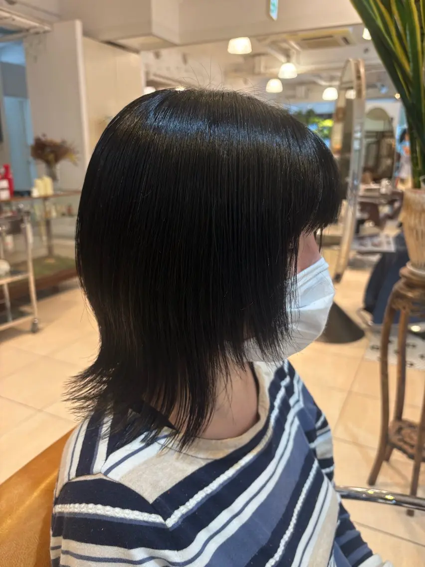ミディアム ミディアムレイヤー レイヤーカット 菊池 菜月のヘアスタイル