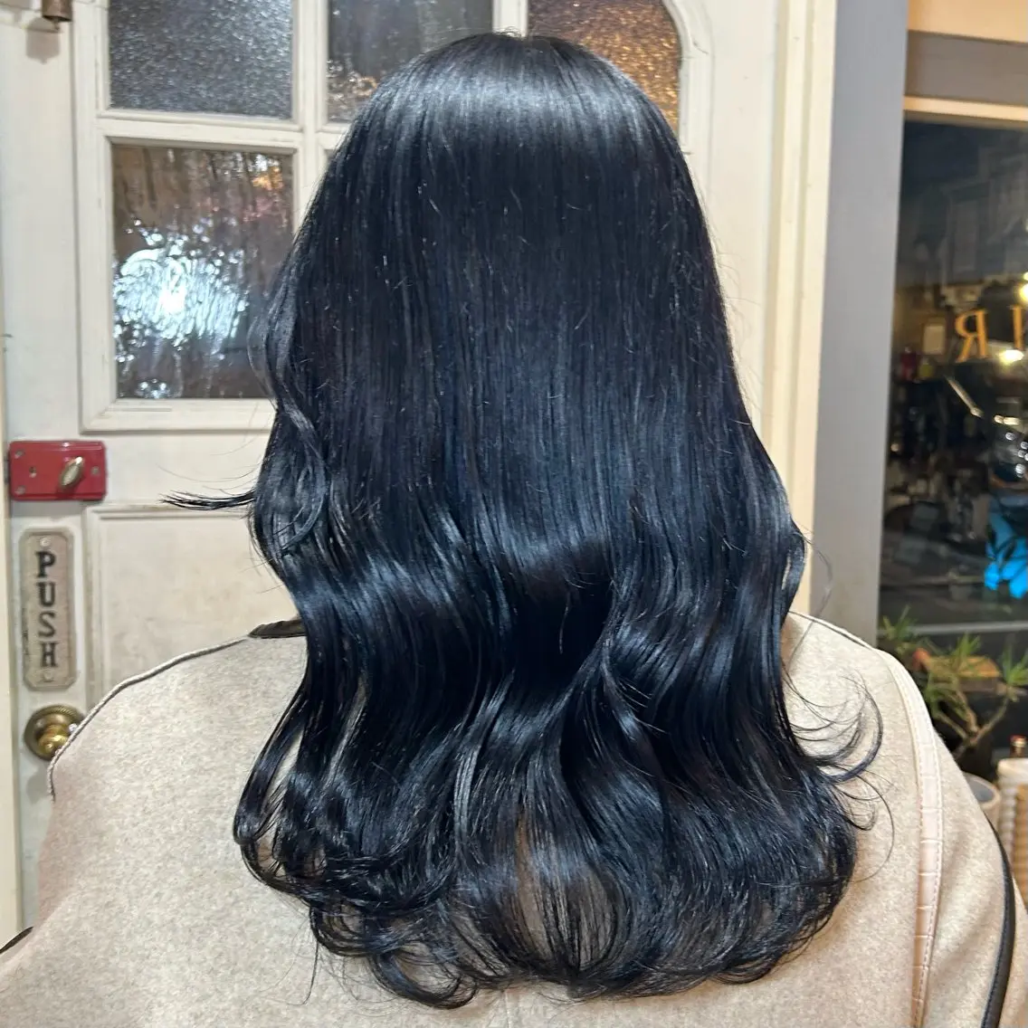 ミディアム ハイライト BRITS 渡辺 菜々子のヘアスタイル