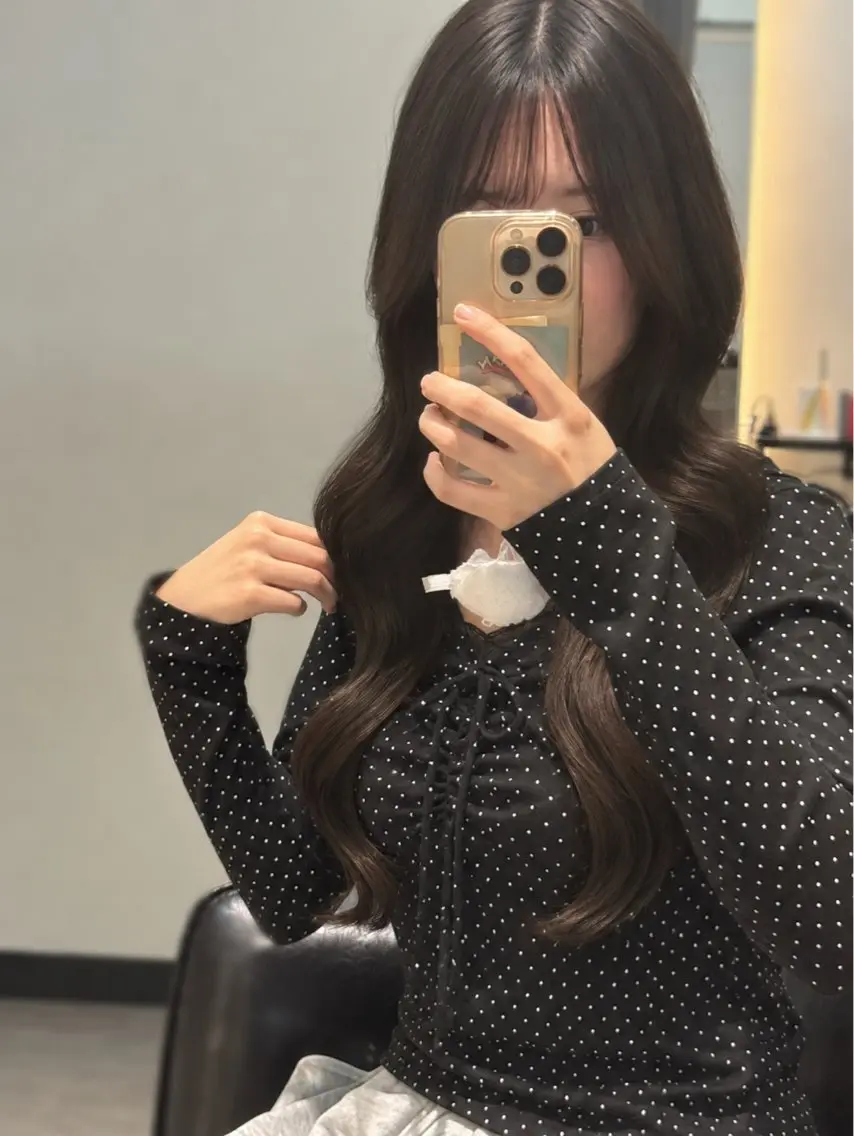 ロング カラー エクステ ヘアカラー エクステ 佐々木 りあのヘアスタイル