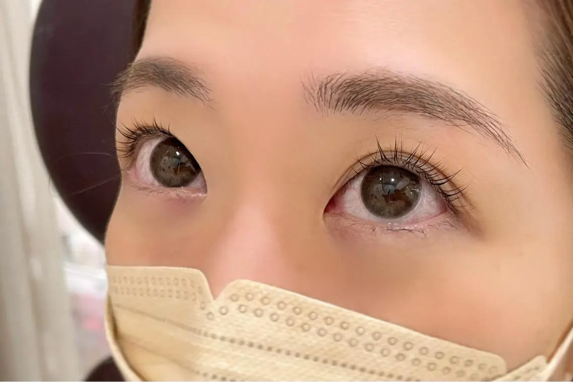 《 平日限定 》次世代まつ毛パーマ + 美眉スタイリングの写真