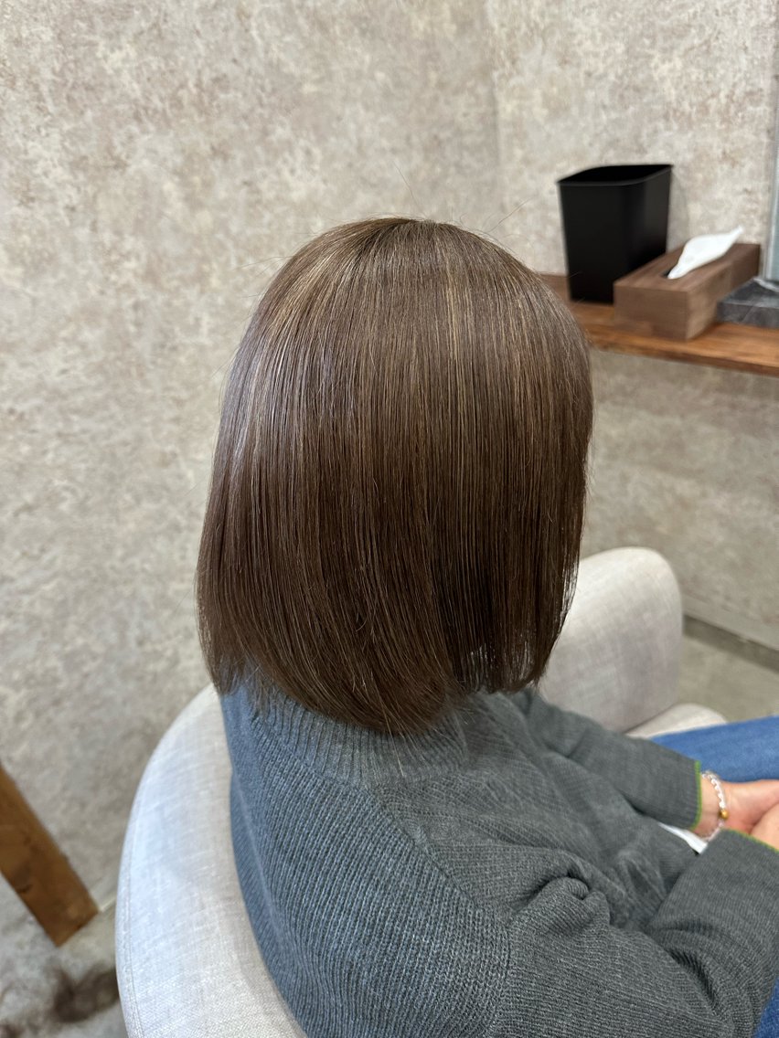 ミディアム カット ヘアカラー トリートメント 朝倉 美月のヘアスタイル