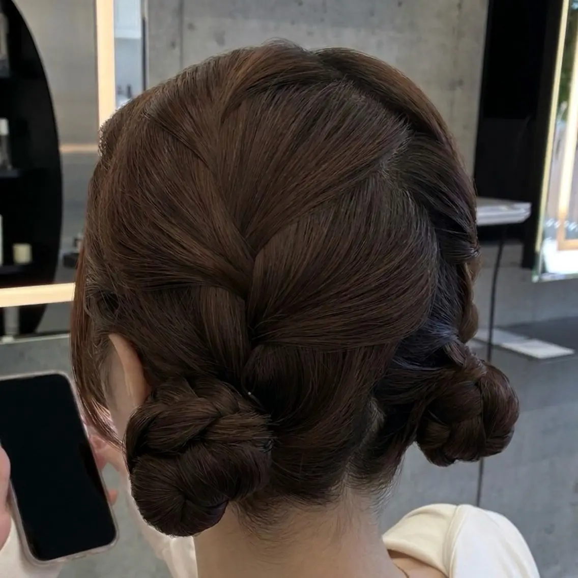 ロング お団子ヘア ヘアセット hikari/大名/ 暖色カラー/ブリーチのヘアスタイル