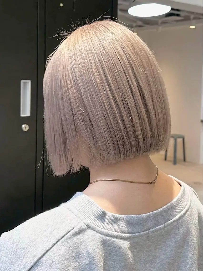 ショート ヘアカラー MAHIRO LUCKTOKYOのヘアスタイル