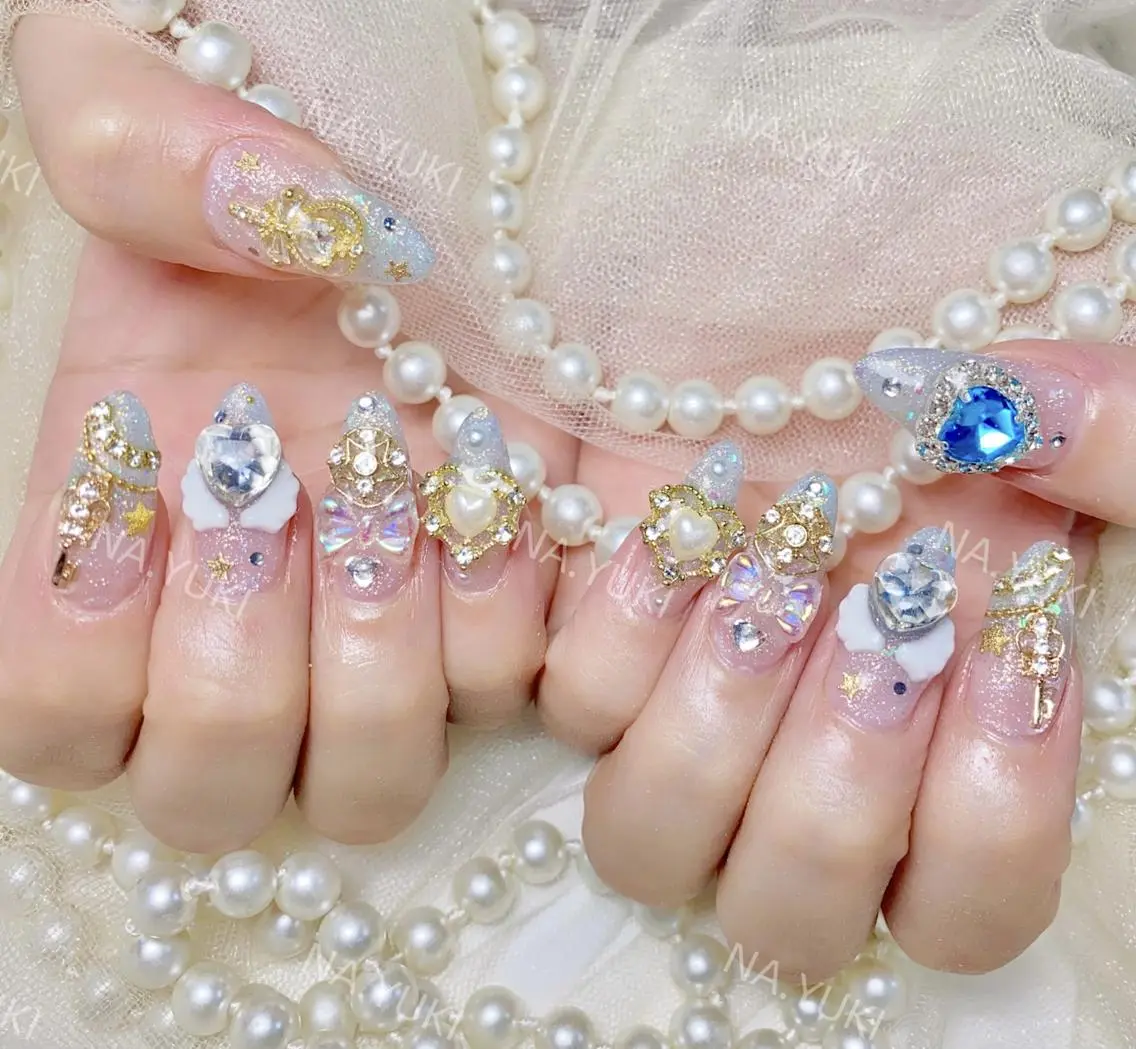 ネイル ハンドネイル 🌷 Mooning 🌷のネイルデザイン