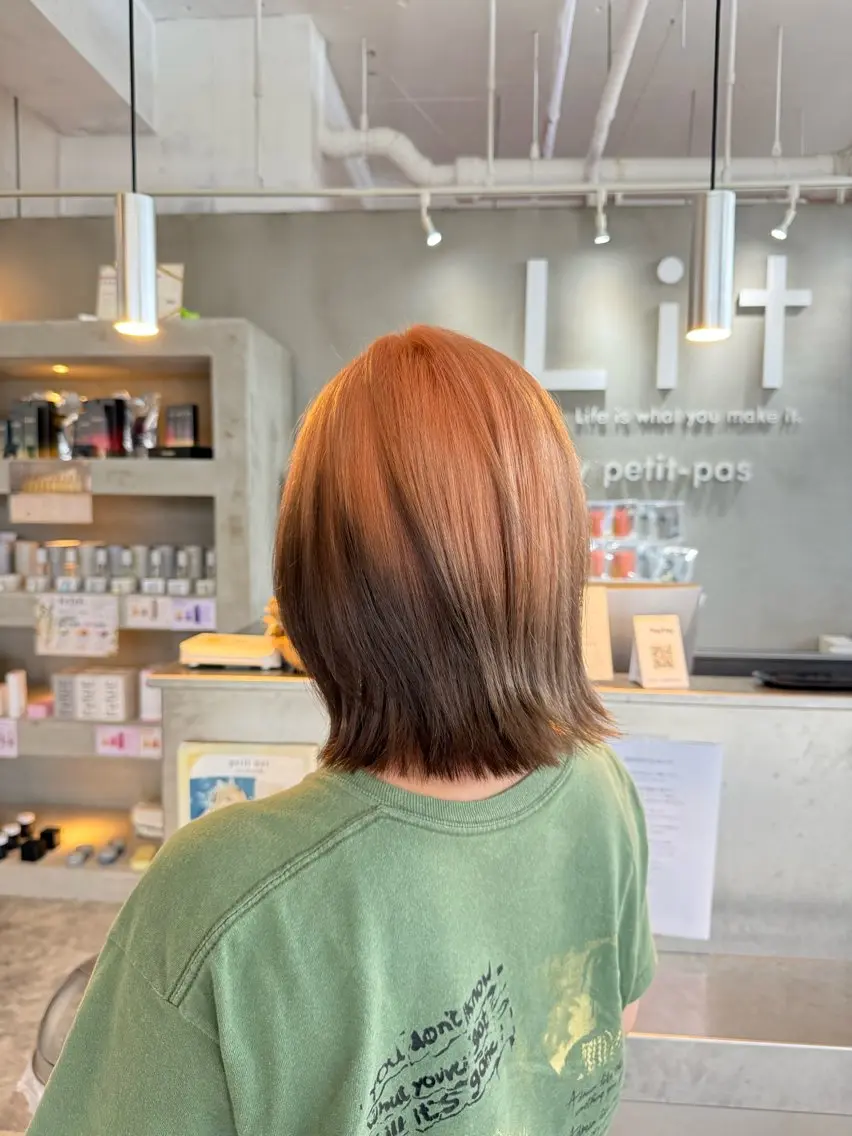 ミディアム カラー デザインカラー カット ヘアカラー ハイトーンカラー🩵 指名多数💗横山聖奈のヘアスタイル