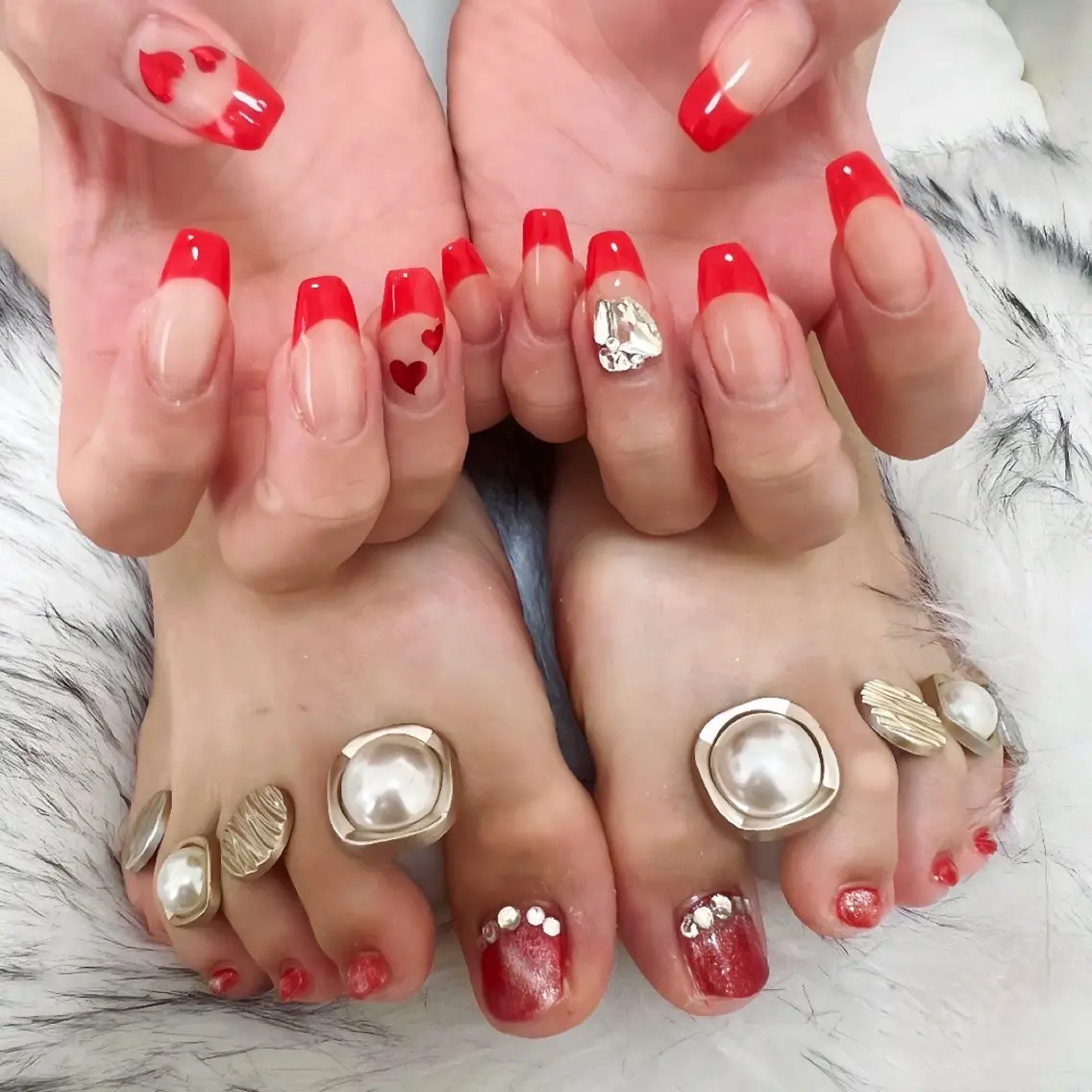 セミロング ハンドネイル フットネイル mao .のネイルデザイン