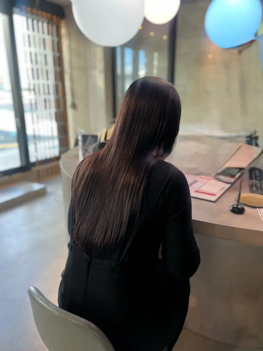 【minimo特別価格🛼】cut➕酸性straight (シャンプーブロー込み🧴🫧)の写真