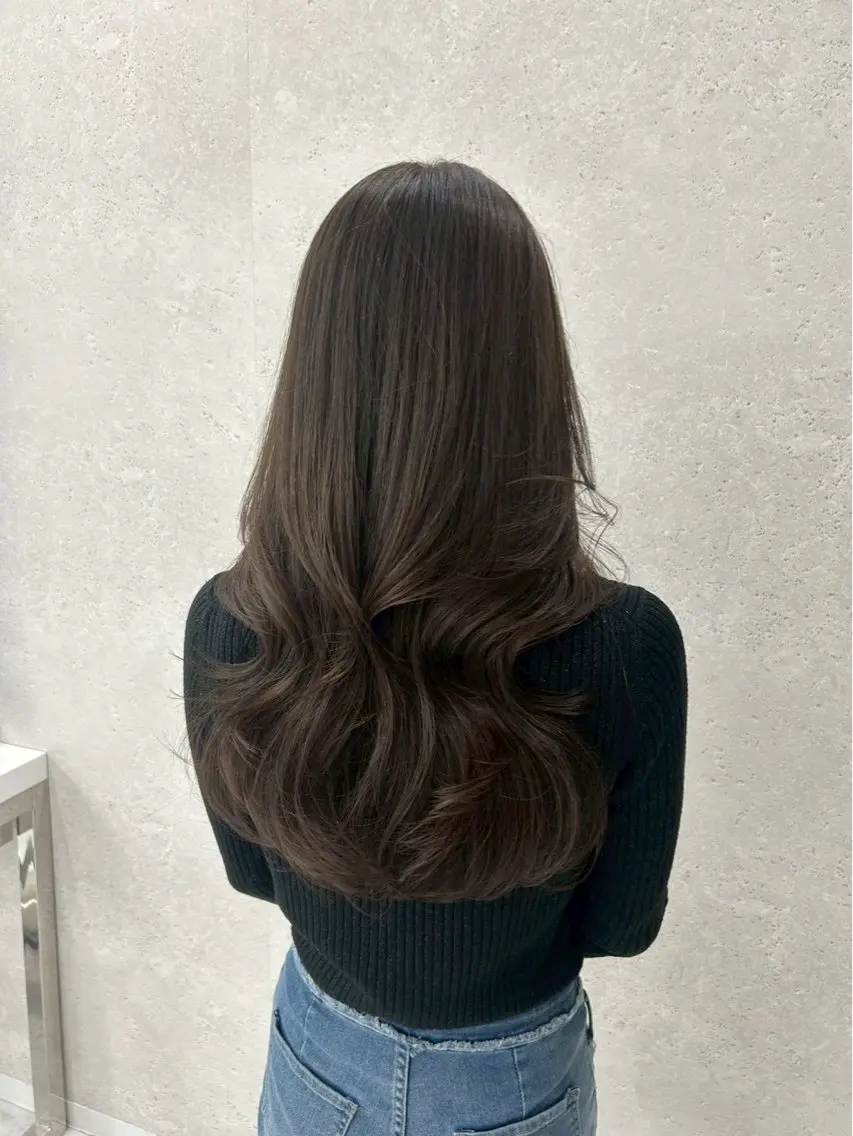 ロング カラー ヘアカラー トリートメント 佐藤 笑瑠のヘアスタイル
