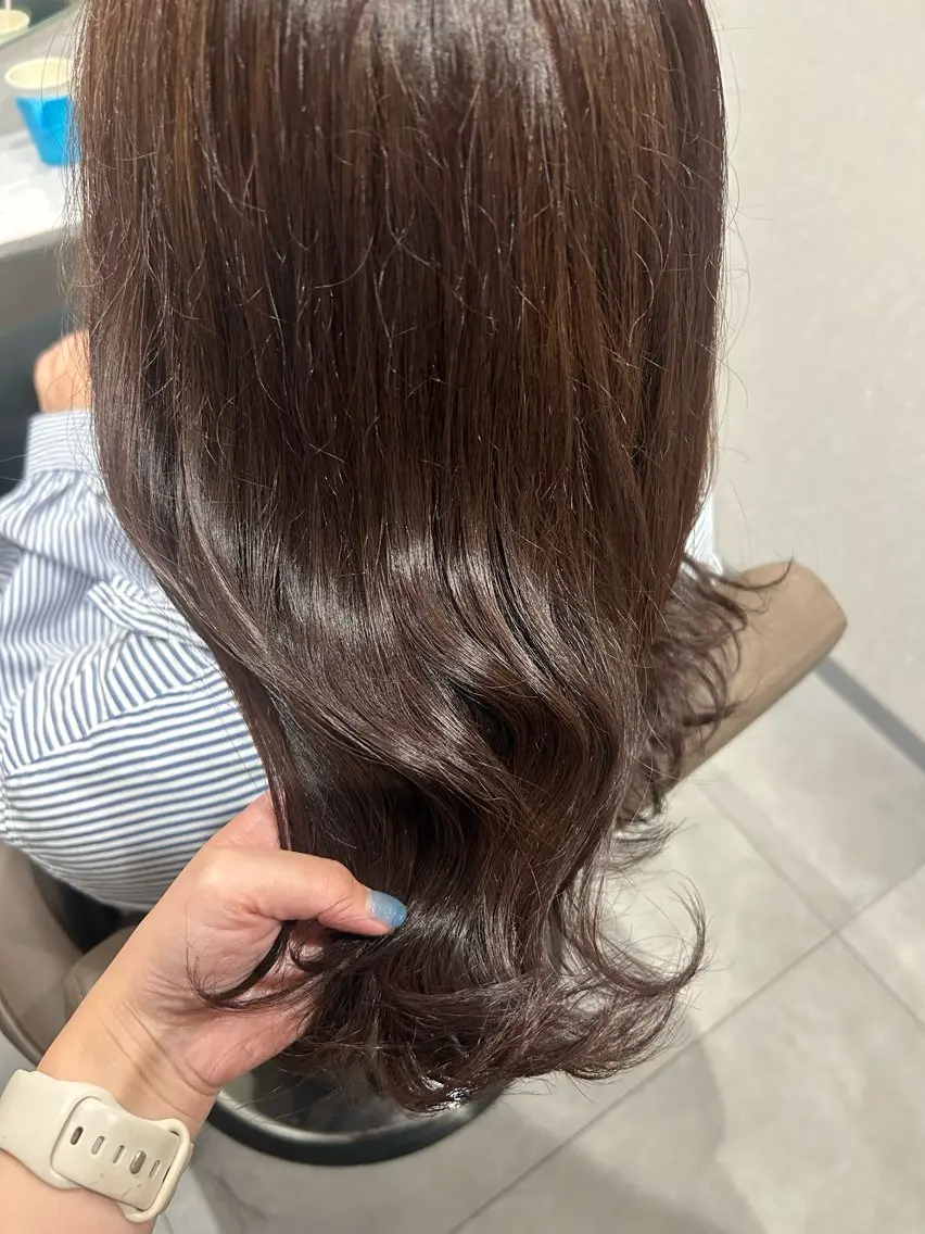 ミディアム カット 🎀赤み消し カラーyui🎀のヘアスタイル