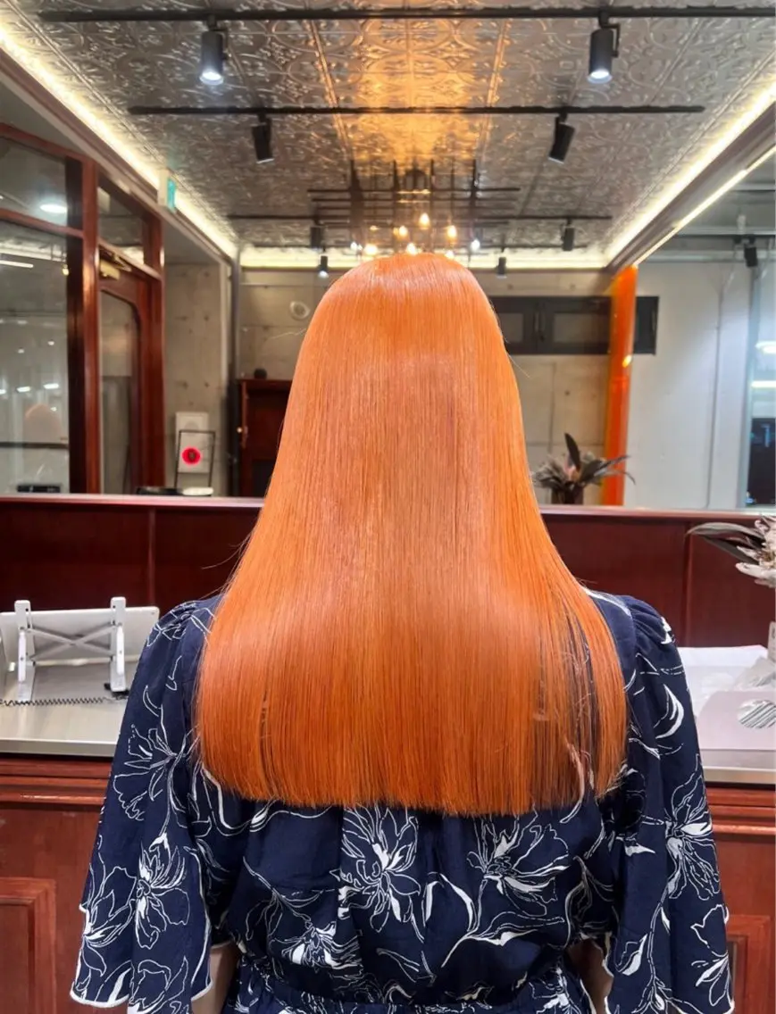 ロング カラー ヘアカラー 閼伽井 誇和のヘアスタイル