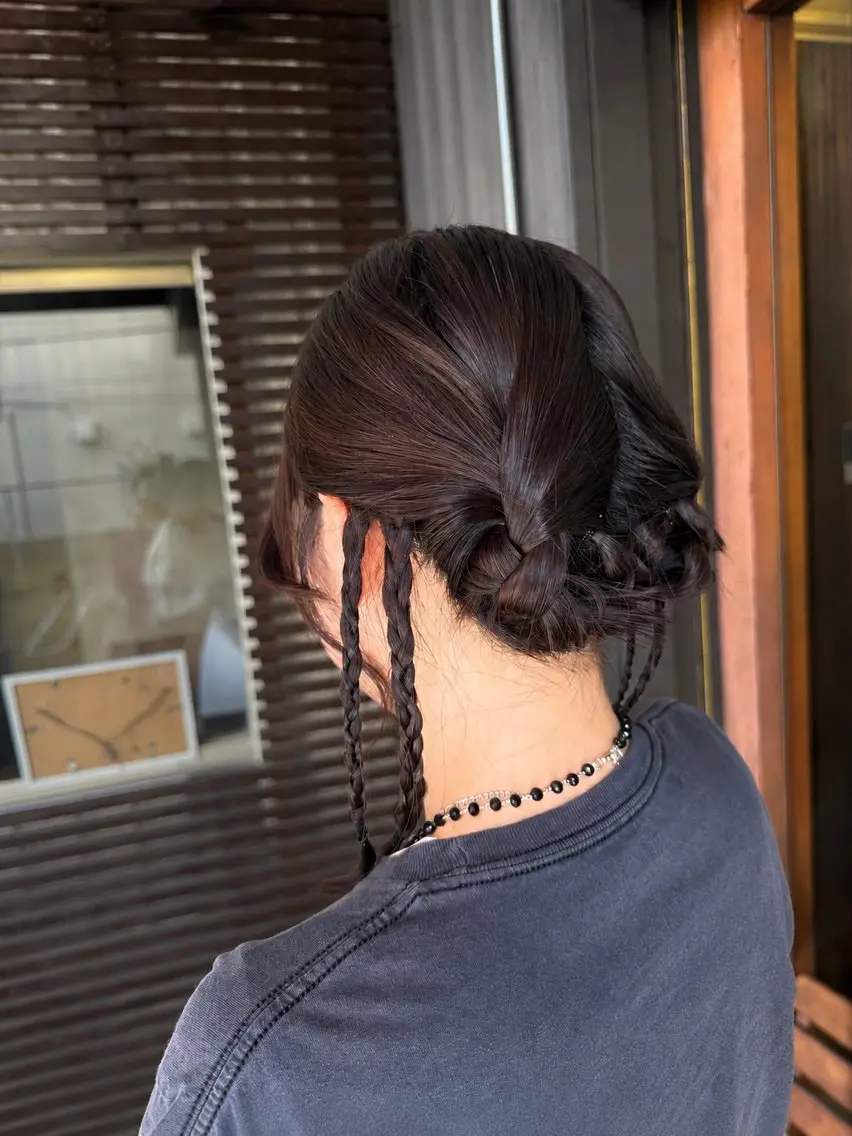 ヘアアレンジ ヘアクリエイトブラス 出田友輝のヘアスタイル