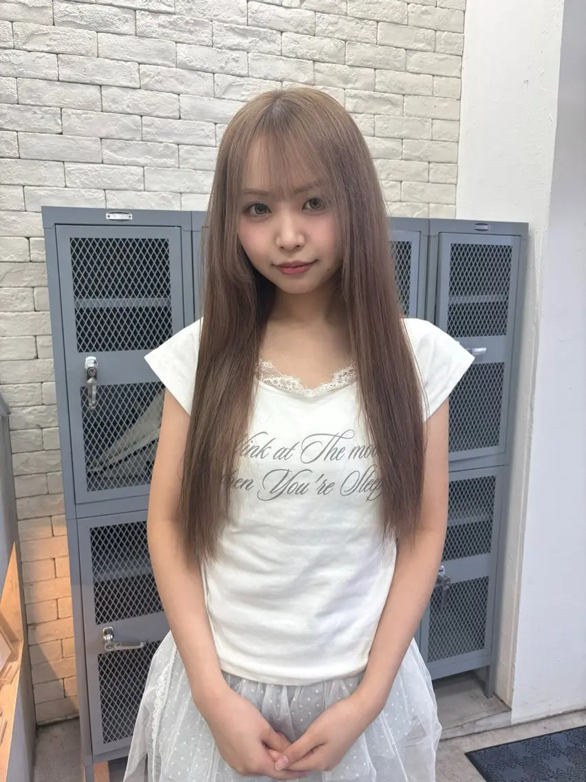 ロング カラー ブリーチ ロング cashel ミユウのヘアスタイル