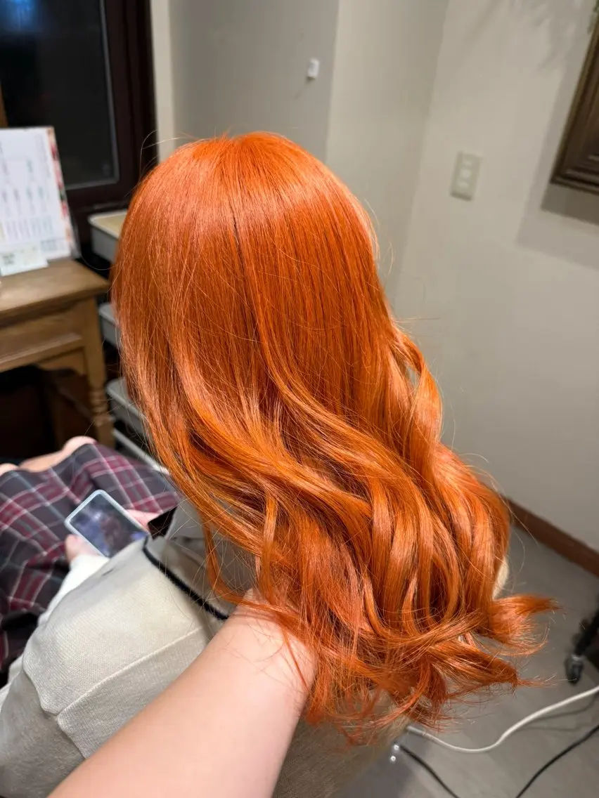 セミロング ヘアカラー トリートメント RINA .のヘアスタイル