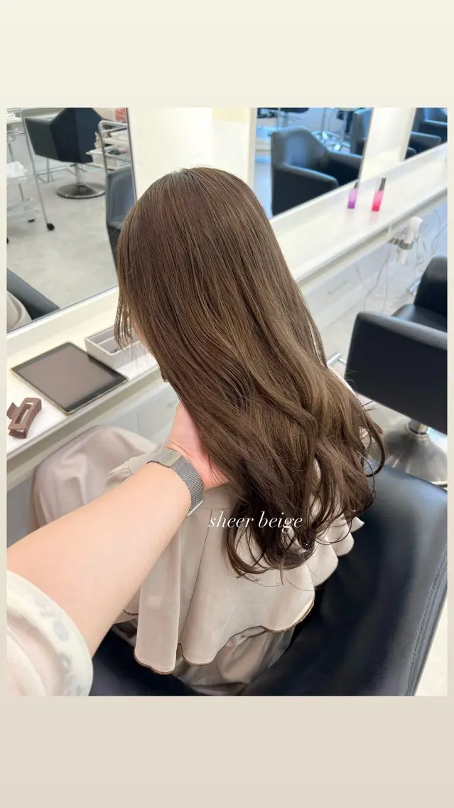 ロング ParveMix 宮﨑 梨里のヘアスタイル