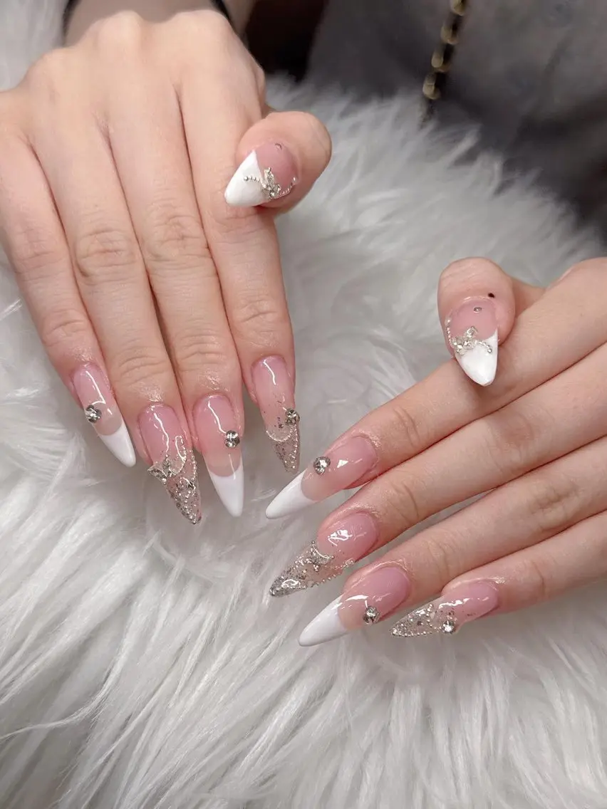 ネイル Lee Nailsのネイルデザイン