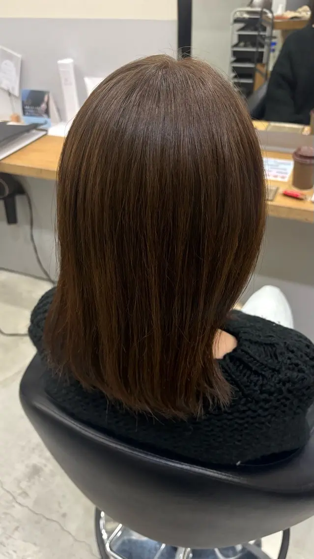 ミディアム カラー オレンジ 伊藤 紗優のヘアスタイル