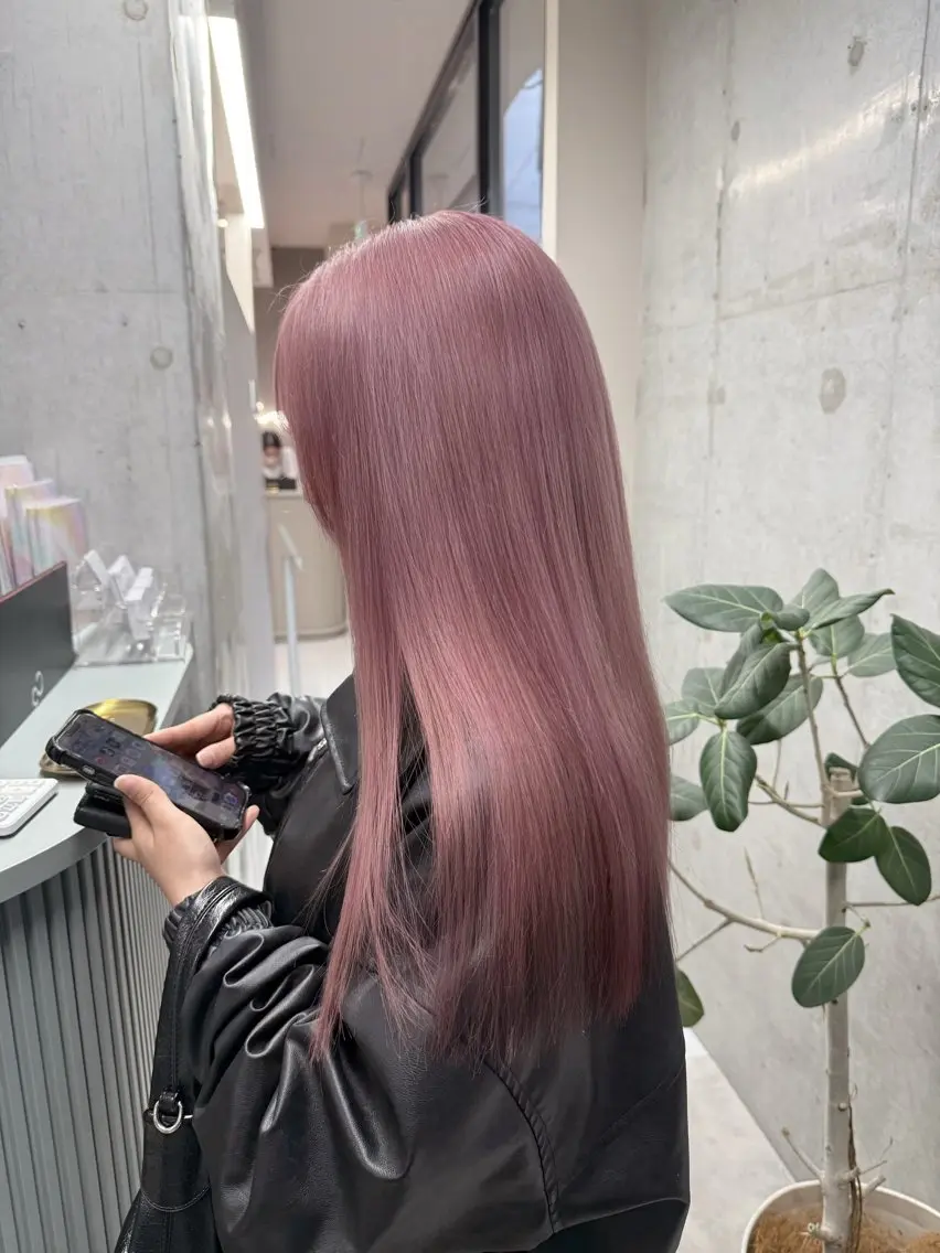 ロング ハイトーン×艶カラー 🤍MIZUKIのヘアスタイル