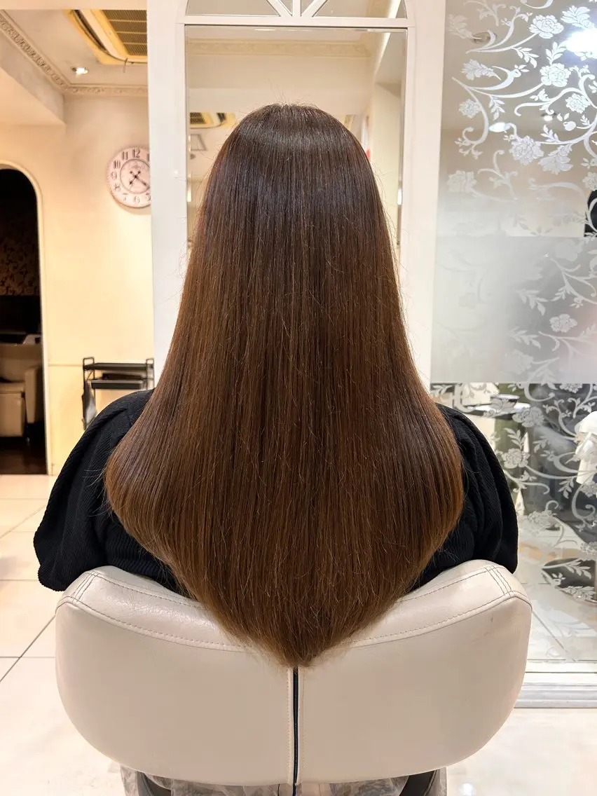 ロング 生活が楽になる縮毛/ ブリーチなしカラーのヘアスタイル