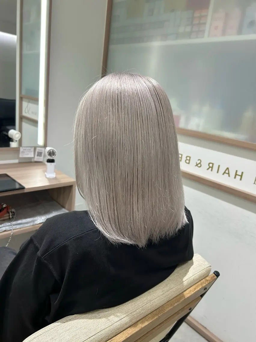 ミディアム カラー ヘアカラー トリートメント 🎀透明感カラー🎀 mikaのヘアスタイル