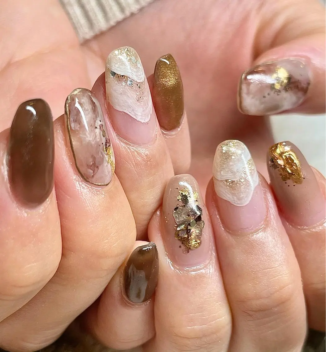ミディアム カラー パーマ ヘアアレンジ メンズ キッズ ネイル マツエク・マツパ ブラウンカラー カラーマツエク ブラウン el. by Aoのネイルデザイン