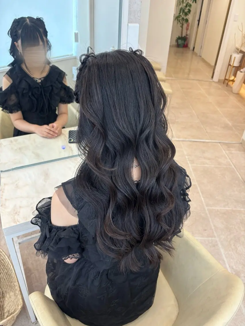 ロング Shion Nのヘアスタイル