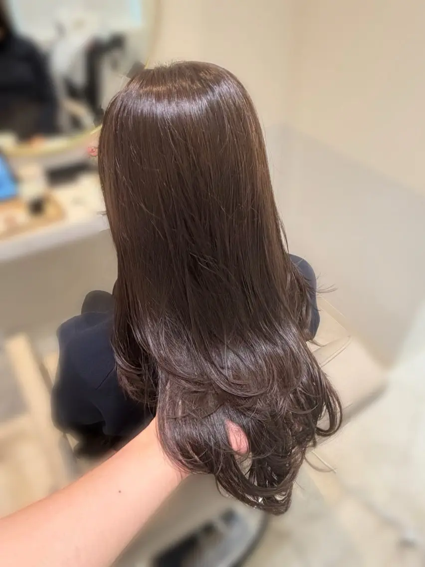 ロング アッシュ アッシュブラウン レイヤーカット Eleanor枚方店 /梅木雄治のヘアスタイル
