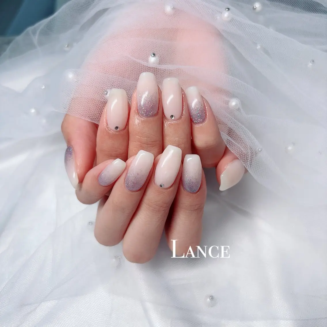 ネイル フレンチネイル キラキラネイル 韓国ネイル マグネットネイル マグネットフレンチ ハンドネイル Lance nailのネイルデザイン