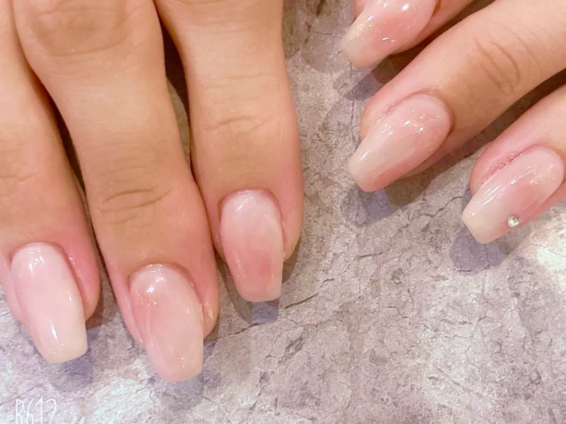 ネイル H&B アオリのネイルデザイン