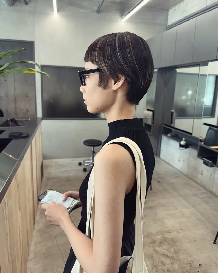 ショート カラー バレイヤージュ ハイライトカラー ハイライト レイヤーカット ヘアカラー 前田ジュン /ショート/似合わせのヘアスタイル