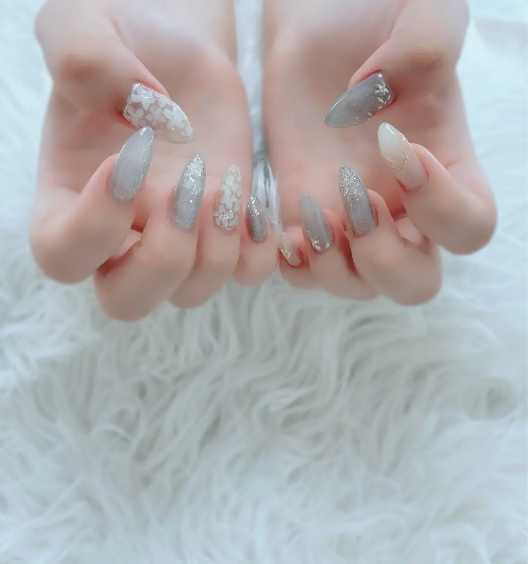ネイル ハンドネイル フットネイル ESPOIR Ｎのネイルデザイン