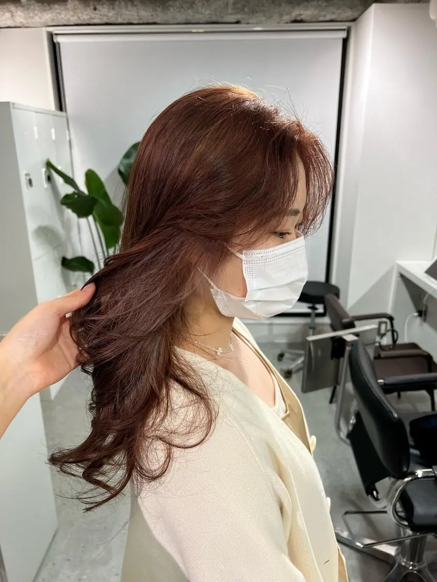 韓国レイヤーカット+プレミアム艶カラーの写真